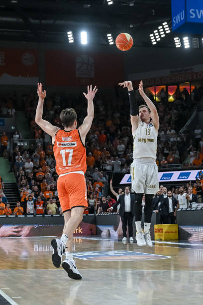 它强调团队 它强调团队